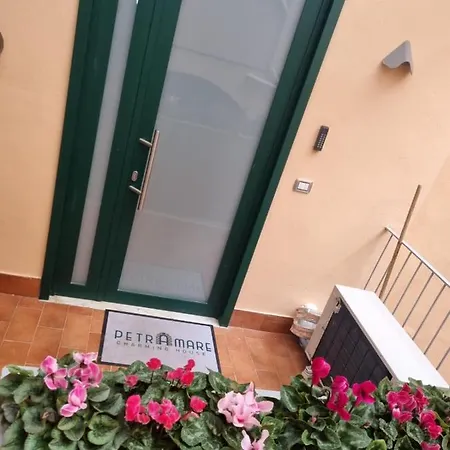 Lägenhet Petramare Charming House Salerno